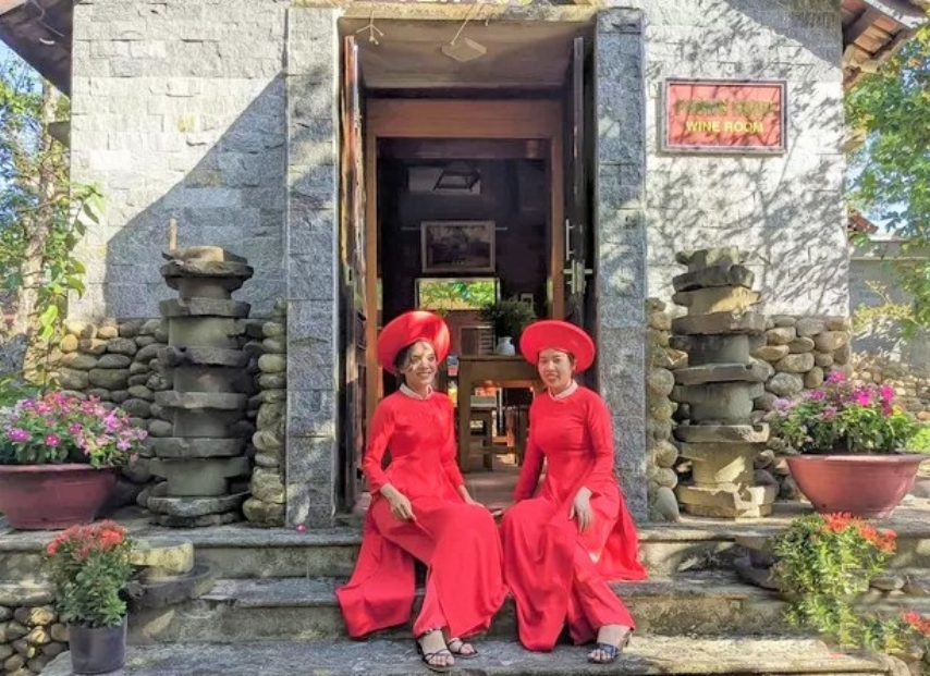 Đến làng du lịch cộng đồng Thái Lai du khách sẽ được khám phá các giá trị văn hóa độc đáo của địa phương Đến làng du lịch cộng đồng Thái Lai du khách sẽ được khám phá các giá trị văn hóa độc đáo của địa phương