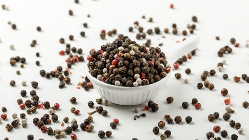 Cập nhật giá hồ tiêu hôm nay 1/6/2022: Đồng loạt tăng nhẹ