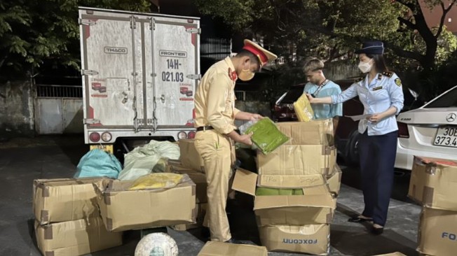 Quảng Ninh: Thu giữ 700kg bột làm bánh không rõ nguồn gốc