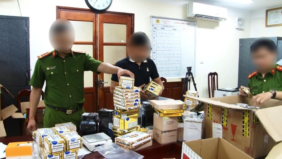 Hà Nội: Triệt phá 3 kho xì gà nhập lậu trị giá hàng tỷ đồng