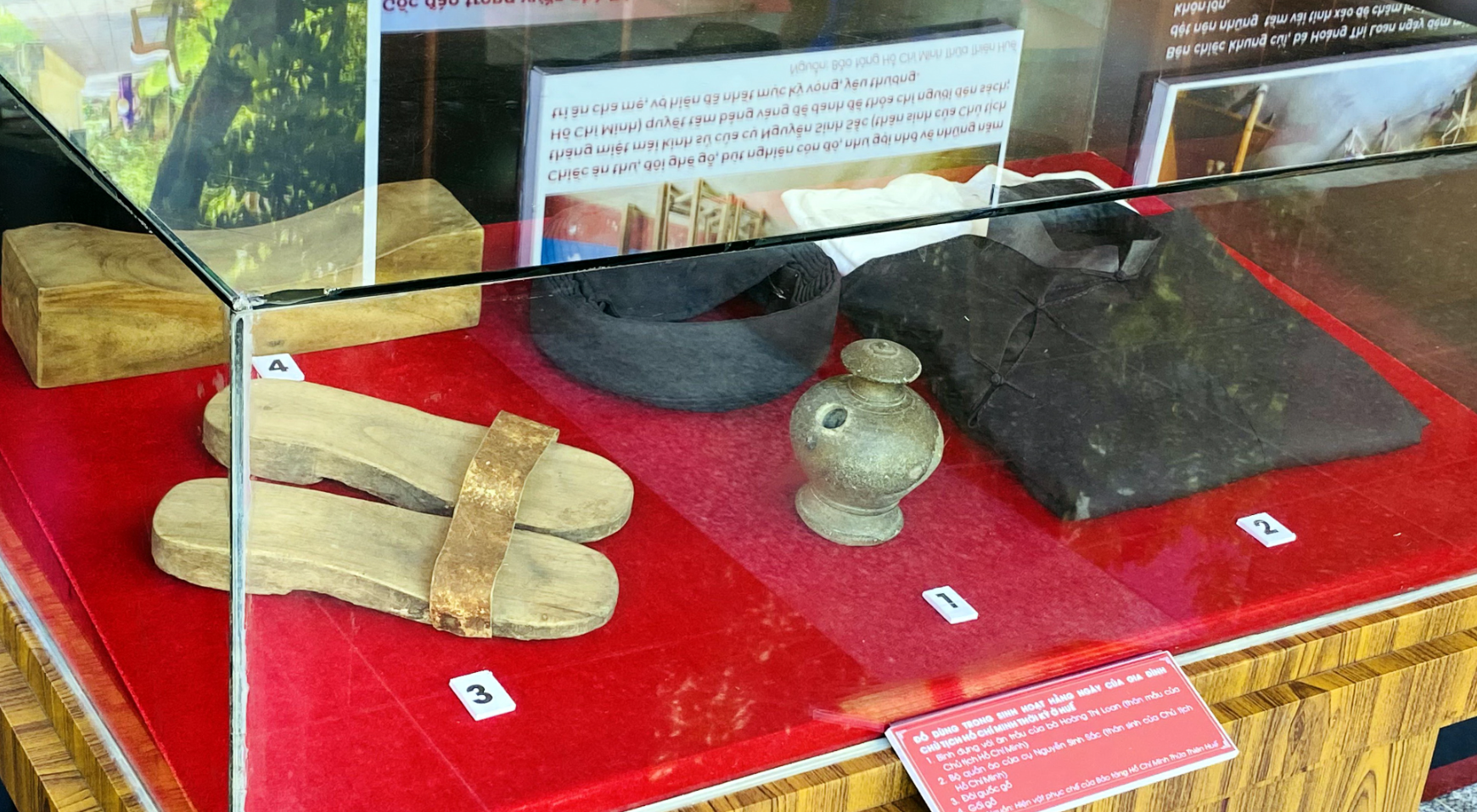 TPHCM: Triển lãm chuyên đề "Về nơi lưu dấu chân Người"