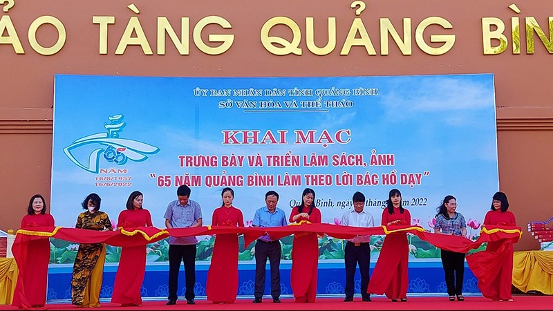 Triển lãm sách, ảnh “65 năm Quảng Bình làm theo lời Bác Hồ dạy”