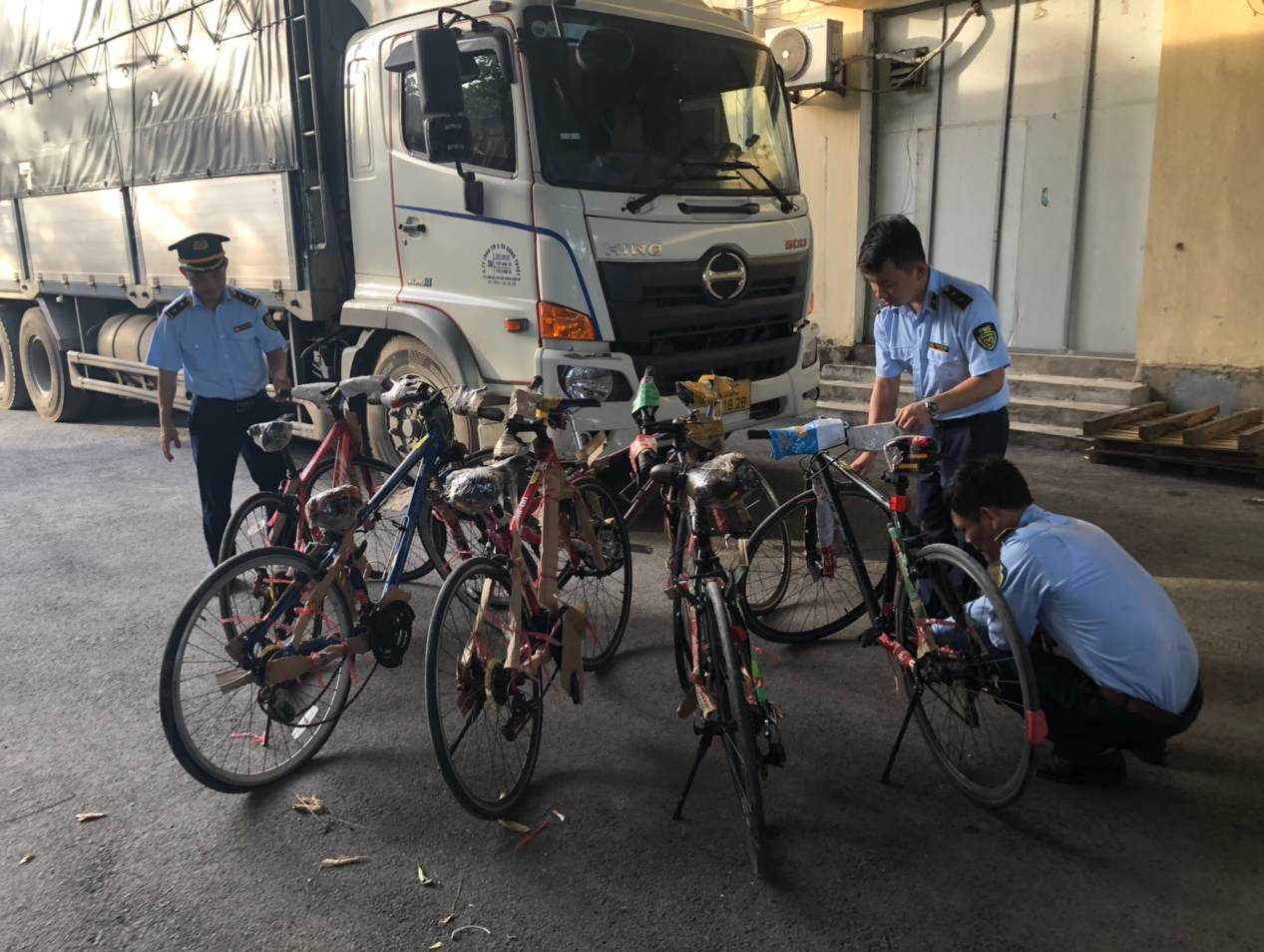 Hà Tĩnh: Phát hiện, xử lý lô xe đạp “bãi” nhập lậu