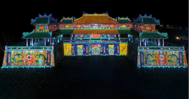 Lung linh sắc màu trong đêm khai màn Tuần lễ Festival Huế 2022