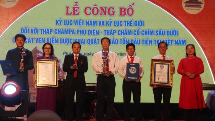 Xác lập kỷ lục Việt Nam và kỷ lục thế giới đối với tháp Champa Phú Diên