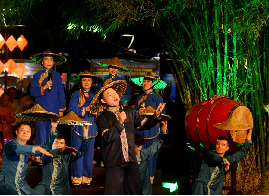 Một tiết mục của Đoàn nghệ thuật Việt Bắc