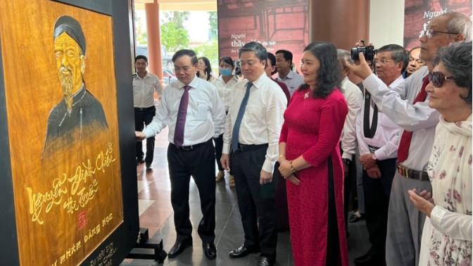 Triển lãm tái hiện cuộc đời và sự nghiệp danh nhân Nguyễn Đình Chiểu