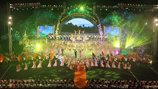 Sắp diễn ra triển lãm "Đặc trưng văn hóa vùng biên giới và tình đoàn kết hữu nghị Việt-Lào"