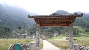 Review du lịch Hà Giang: Khám phá Làng văn hóa Lũng Cẩm - Bối cảnh trong phim “Chuyện của Pao”