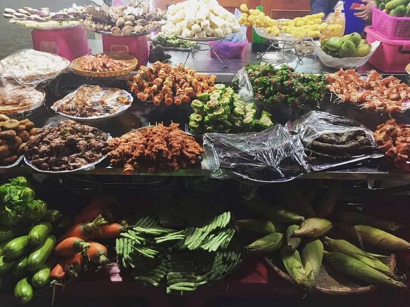 Ẩm thực tại Chợ tình Sapa