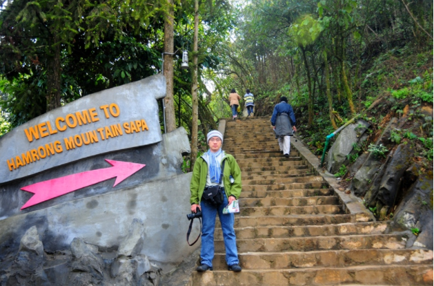 Đường lên núi Hàm Rồng đẹp và thơ mộng