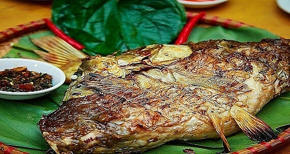 Thành phẩm cá nướng pa pỉnh tộp