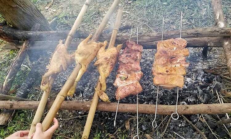 Gà đồi nướng Gà đồi nướng