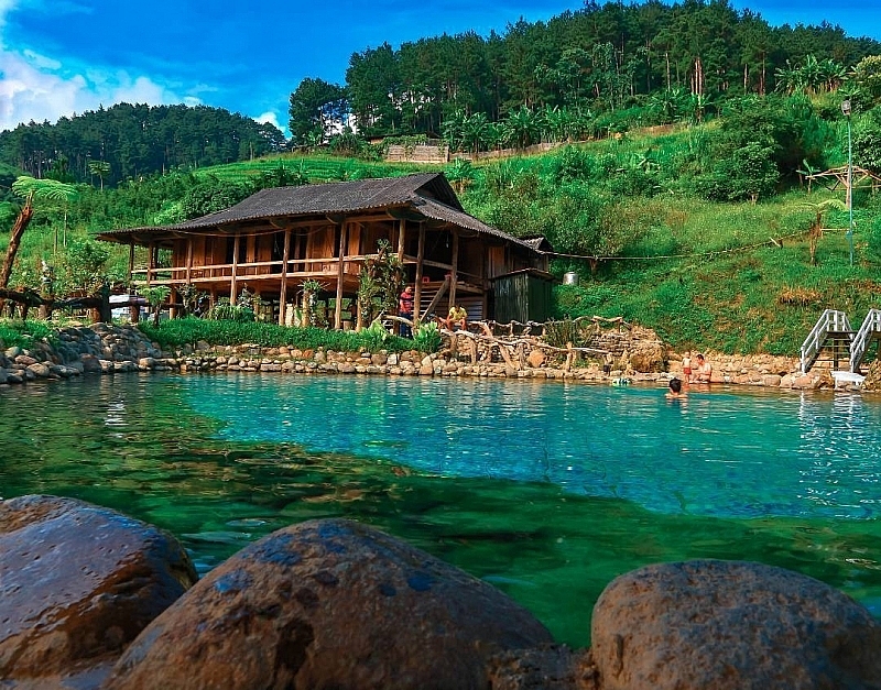 Homestay suối khoáng nóng Trạm Tấu