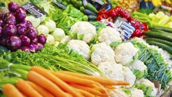 Giá thực phẩm hôm nay 28/8: Khuyến mãi nhiều mặt hàng