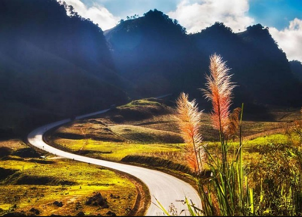 Vẻ đẹp của cung đường phượt Mộc Châu Vẻ đẹp của cung đường phượt Mộc Châu