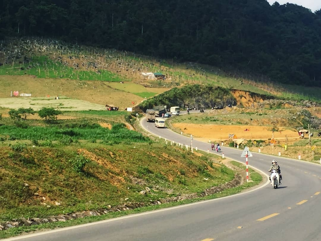Từ Hà Nội đi Mộc Châu nên di chuyển bằng phương tiện gì? Từ Hà Nội đi Mộc Châu nên di chuyển bằng phương tiện gì?