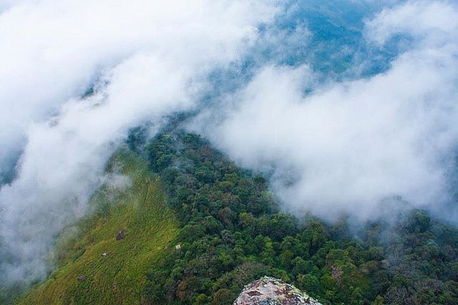 Chinh phục đỉnh Pha Luông – Nóc nhà của Mộc Châu Chinh phục đỉnh Pha Luông – Nóc nhà của Mộc Châu