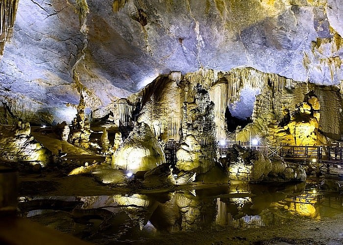 Khám phá "thiên đường hang động" Pu Sam Cáp Khám phá "thiên đường hang động" Pu Sam Cáp