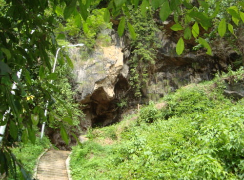 Cửa động Tiên Sơn