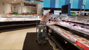 Giá thực phẩm hôm nay 17/9: Nhiều mặt hàng tươi sống được giảm giá