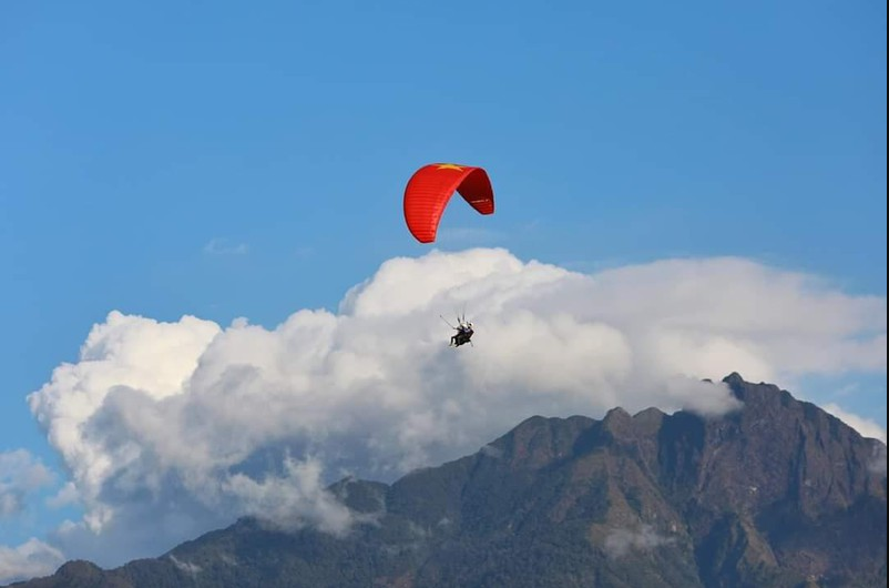 Chinh phục đỉnh Pu Ta Leng - Đỉnh núi cao hiểm trở bậc nhất Việt Nam