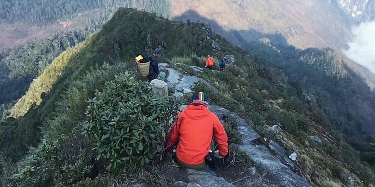 Chinh phục vẻ đẹp hùng vĩ Bạch Mộc Lương Tử – chốn thần tiên vùng Tây Bắc