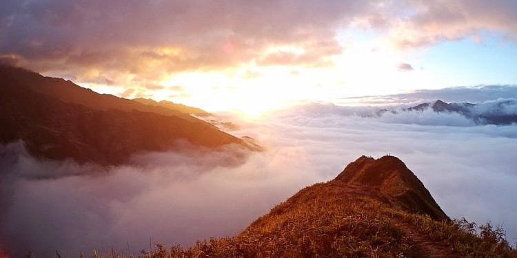 Trekking Khang Su Văn chạm tới cột mốc biên giới số 79