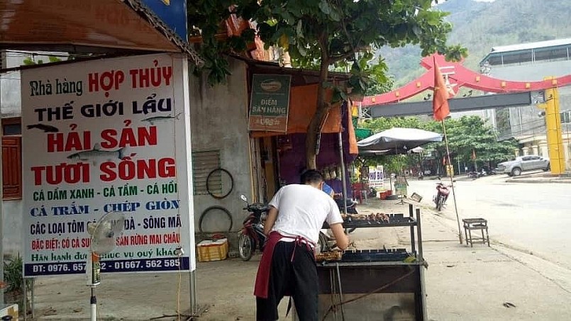 nhà hàng hợp thủy nhà hàng hợp thủy