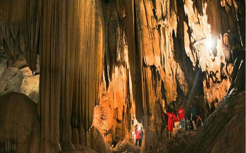 Review Hòa Bình: Động Thác Bờ - Địa điểm du lịch tâm linh ý nghĩa