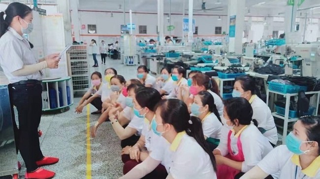 Công nhân tạm nghỉ việc không lương có được nhận hỗ trợ?