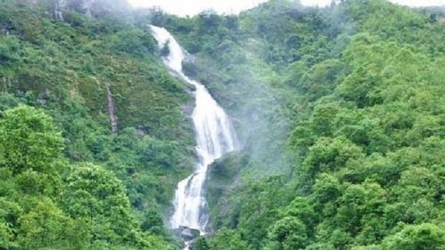 Tham quan Thác Bạc - Cây vĩ cầm giữa núi rừng Tây Bắc