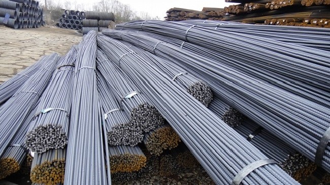 Cập nhật giá sắt thép hôm nay 26/10/2021: Tiếp tục đi xuống