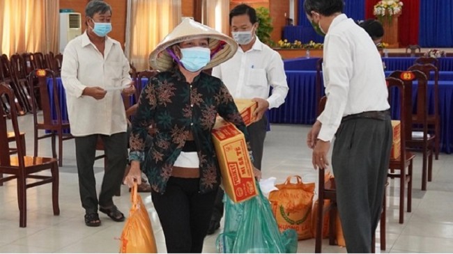 Buôn bán tự do có được xét duyệt hỗ trợ khó khăn?