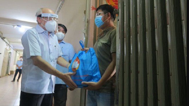 Hướng dẫn làm hồ sơ hỗ trợ diện tạm hoãn hợp đồng lao động