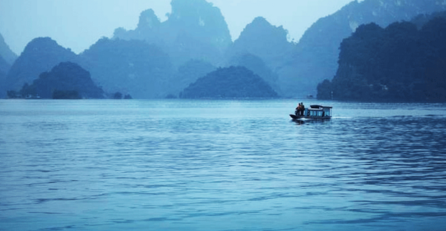 Tham Quan Thung Nai - “Vịnh Hạ Long trên cạn” của Hòa Bình Tham Quan Thung Nai - “Vịnh Hạ Long trên cạn” của Hòa Bình