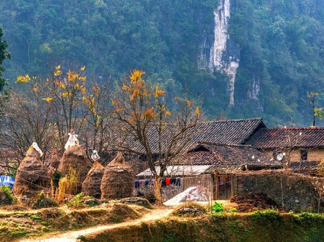 Về Thăm thung lũng Sủng Là – đóa hoa rực rỡ giữa cao nguyên đá Về Thăm thung lũng Sủng Là – đóa hoa rực rỡ giữa cao nguyên đá