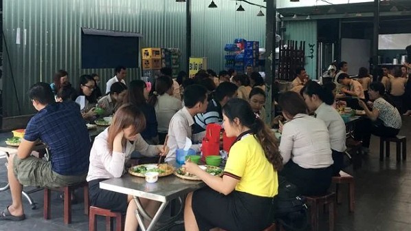Bán hàng ăn uống tự do trong chợ mất thu nhập có được hỗ trợ?