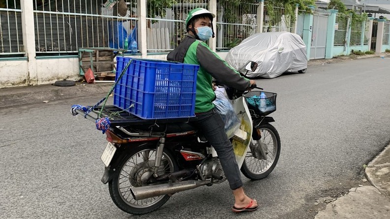 Làm nghề shipper vận chuyển hàng hóa có được xét hỗ trợ?