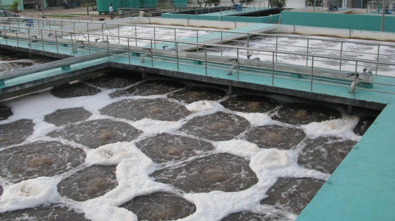 Đối tượng phải chịu phí bảo vệ môi trường đối với nước thải?