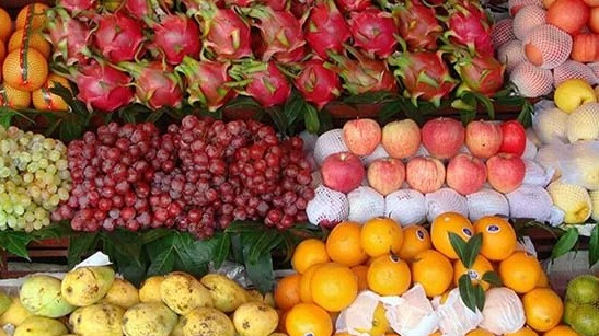 Bán trái cây có địa điểm cố định được hỗ trợ theo diện nào?