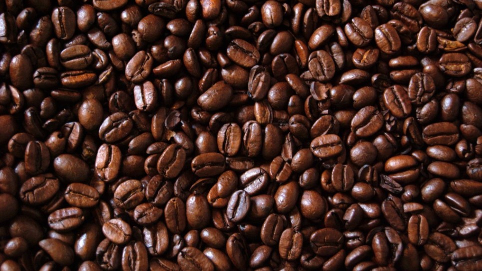 Cập nhật giá cà phê hôm nay 17/12/2021: Đảo chiều giảm đồng loạt