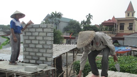 Thợ hồ cần giấy tờ gì để được xét nhận hỗ trợ?