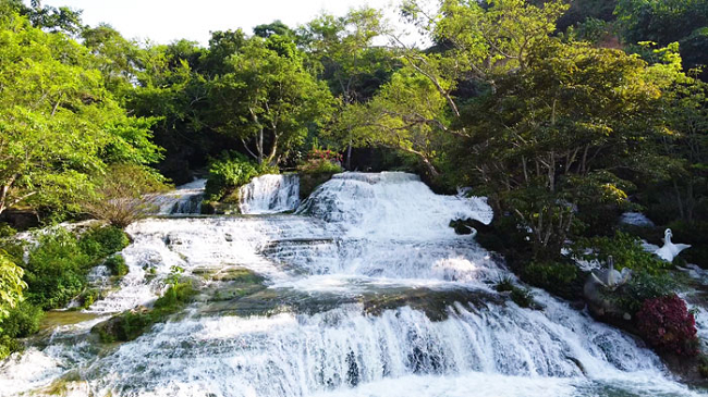 Thác Đăng Mò – Bức tranh phong cảnh thơ mộng giữa núi rừng Đông Bắc Thác Đăng Mò – Bức tranh phong cảnh thơ mộng giữa núi rừng Đông Bắc