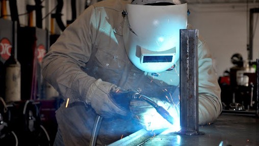 Thợ hàn xì và thợ may có thuộc diện được hỗ trợ?