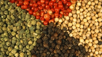 Cập nhật giá hồ tiêu hôm nay 24/12/2021: Thị trường đững yên