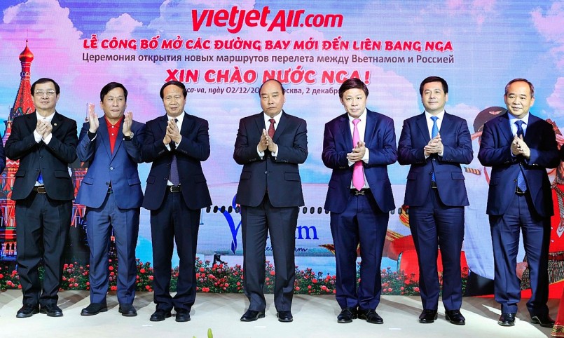 Chủ tịch nước Nguyễn Xuân Phúc cùng lãnh đạo đoàn Việt Nam tham dự lễ công bố các đường bay Chủ tịch nước Nguyễn Xuân Phúc cùng lãnh đạo đoàn Việt Nam tham dự lễ công bố các đường bay