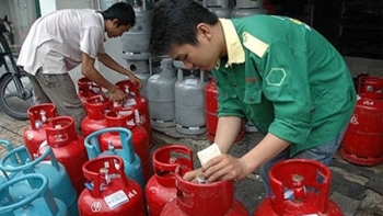 Giá xăng dầu hôm nay 10/11: Dầu tăng giá trở lại