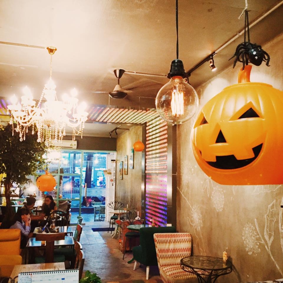 Những địa điểm checkin sống ảo: Ghé thăm 5 quán cà phê đậm chất Halloween tại Sài Gòn