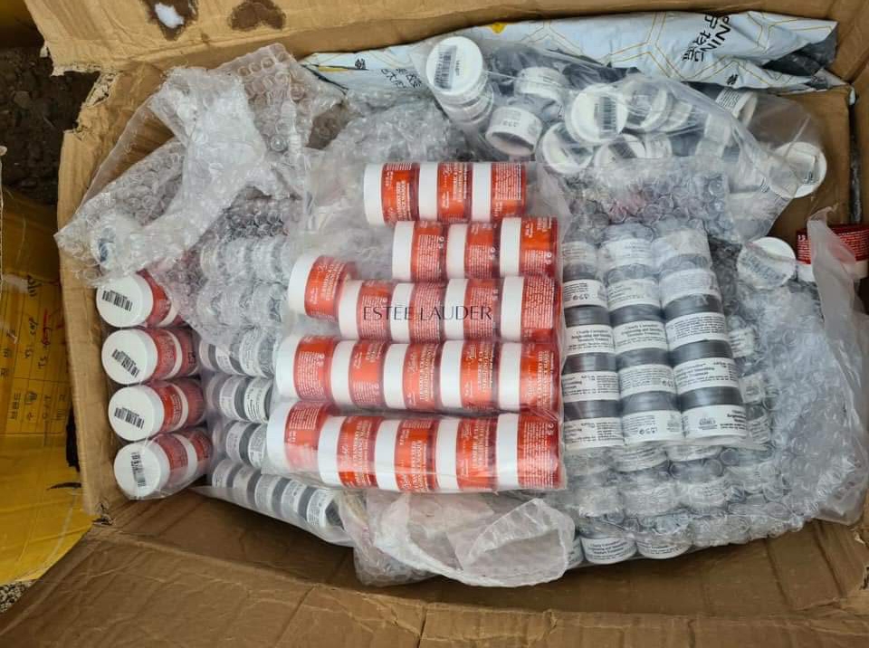 nhập lậu bị Cục Quản lí thị trường (QLTT) Hà Giang phát hiện. (Ảnh: Bộ Công thương)